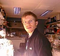 Dr Robert  Mahen